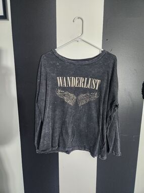 Oversized Wanderlust Angel Wing Tee